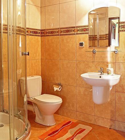 Hotel Mily Krosno Zimmer foto